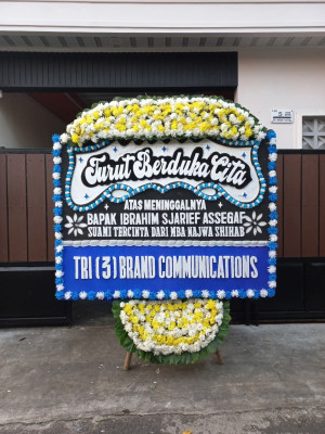 Papan Bunga Duka di Teor